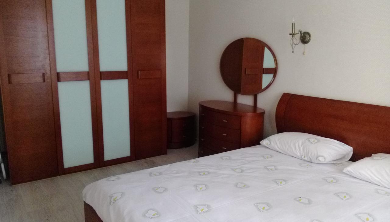 Apartment On Prospiekt Pobiedy 18 키예프 외부 사진