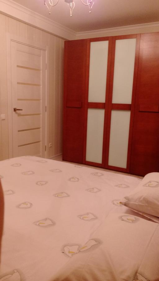 Apartment On Prospiekt Pobiedy 18 키예프 외부 사진